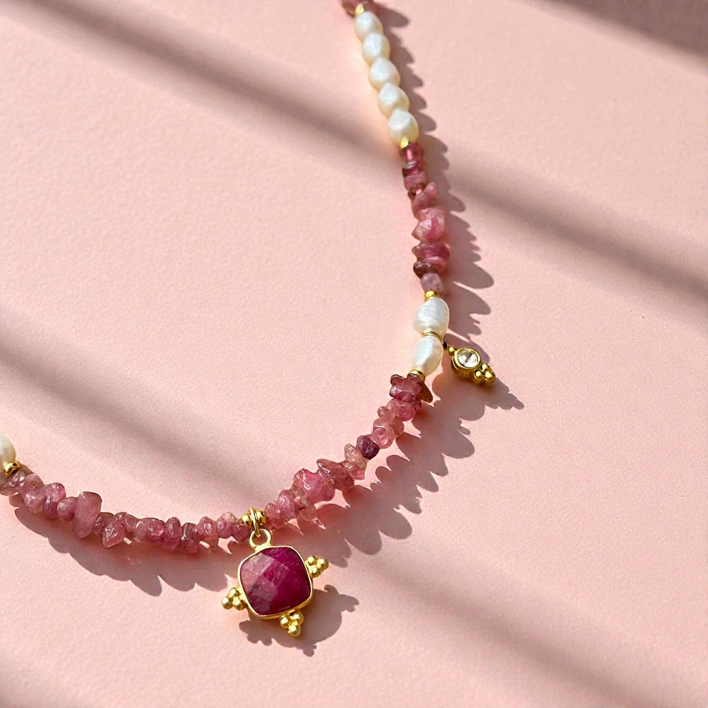 Collier Rosa